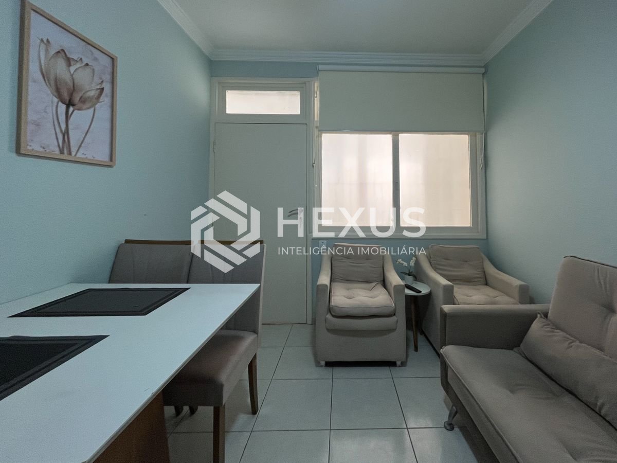 Foto 3 de Apartamento com custo baixo a uma quadra da Praia das Pitangueiras, Guaruja