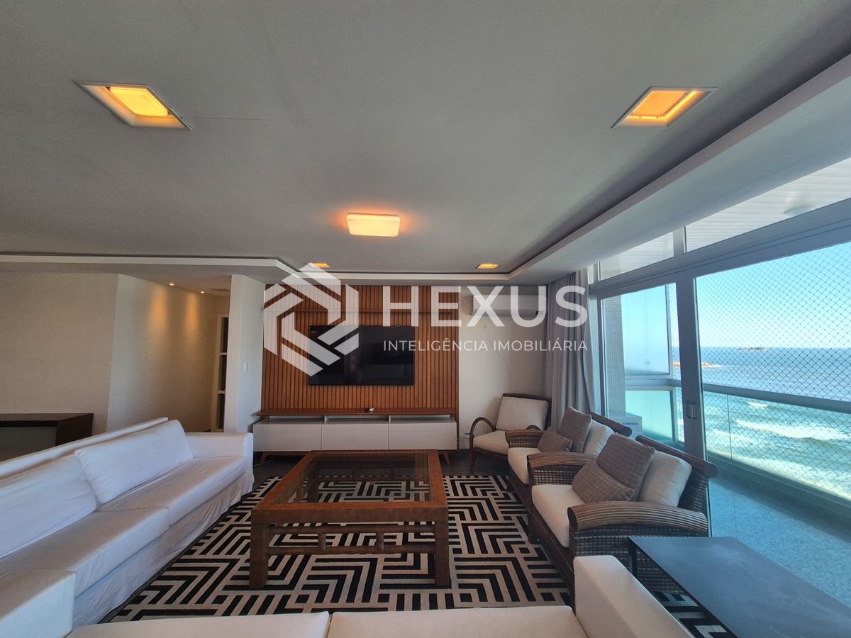 Foto 5 de Apartamento frente mar reformado com varanda na Praia das Pitangueiras, Guaruja