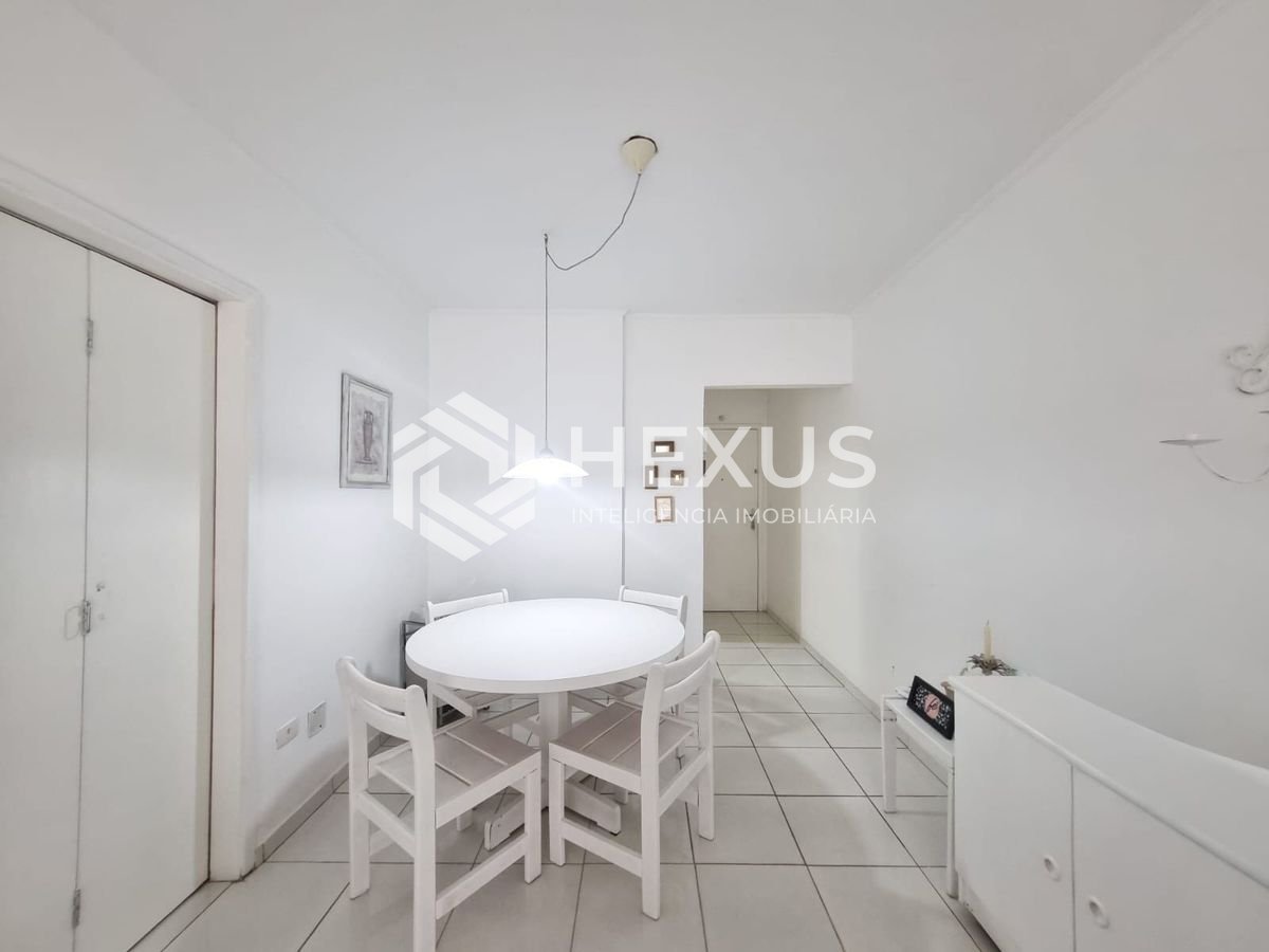 Foto 5 de Apartamento com varanda na beira mar da Praia das Pitangueiras, Guaruja