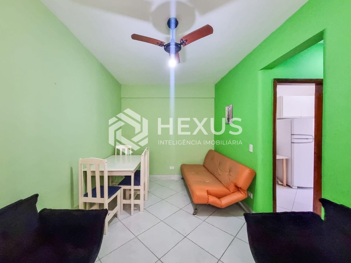 Foto 4 de Apartamento com despesas baixas a duas quadras da Praia das Pitangueiras, Guaruja
