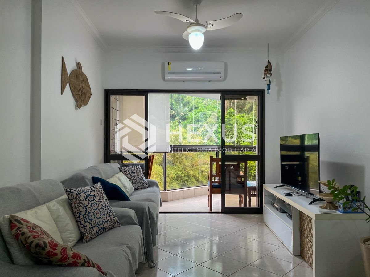 Foto 5 de Apartamento beira mar com varanda e lazer na Praia da Enseada, Guaruja