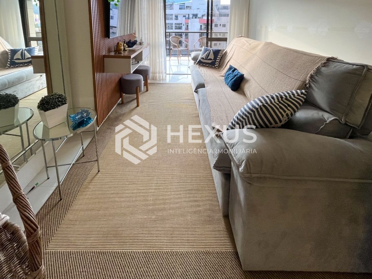 Foto 4 de Apartamento beira mar com varanda e lazer na Praia da Enseada, Guaruja