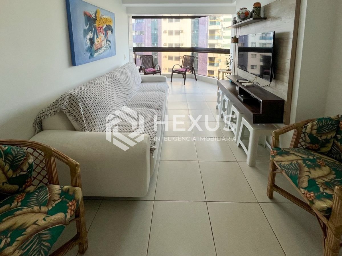 Foto 4 de Apartamento beira mar com varanda e lazer na Praia da Enseada, Guaruja