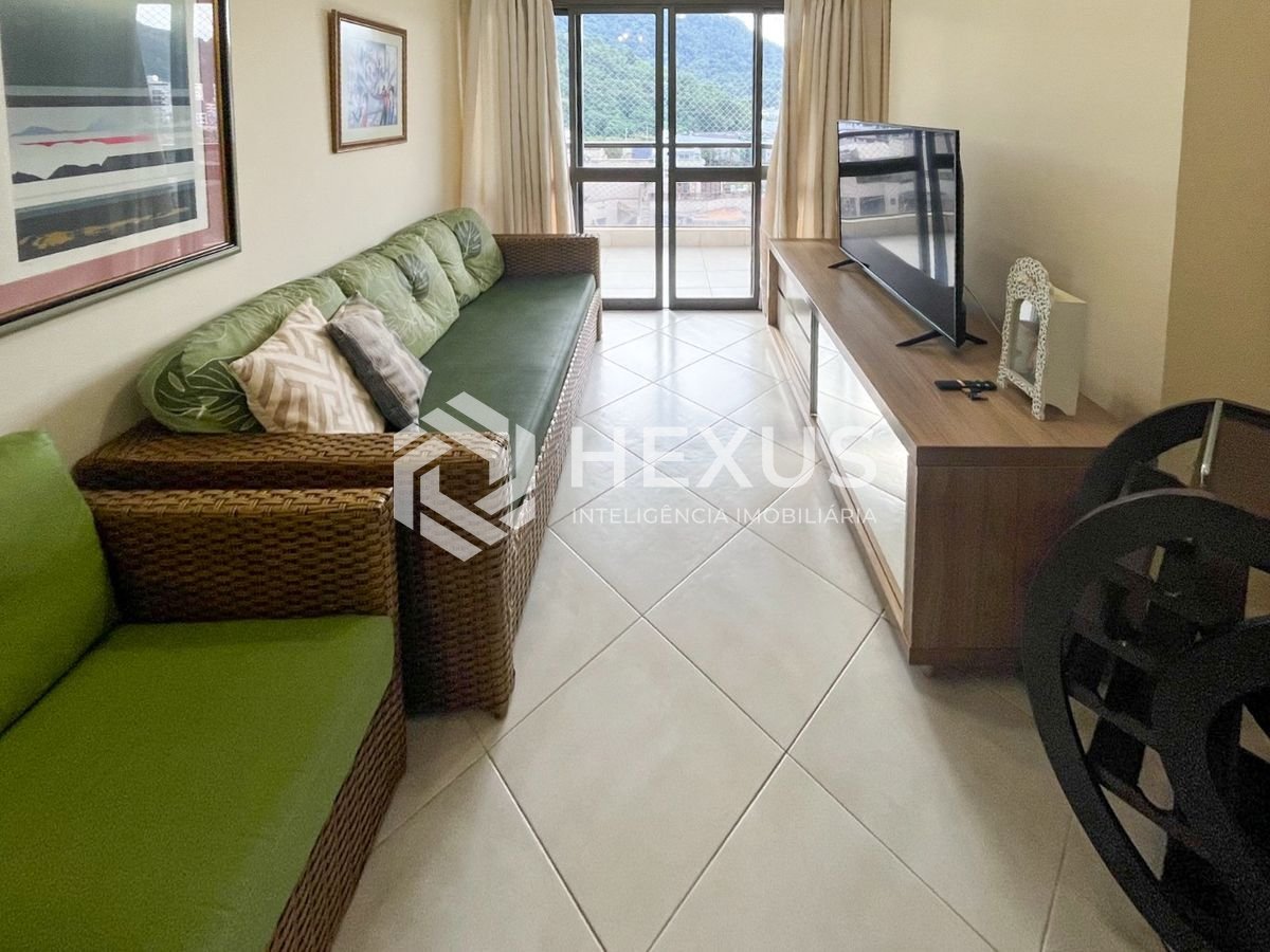 Foto 5 de Apartamento beira mar com varanda e lazer na Praia da Enseada, Guaruja