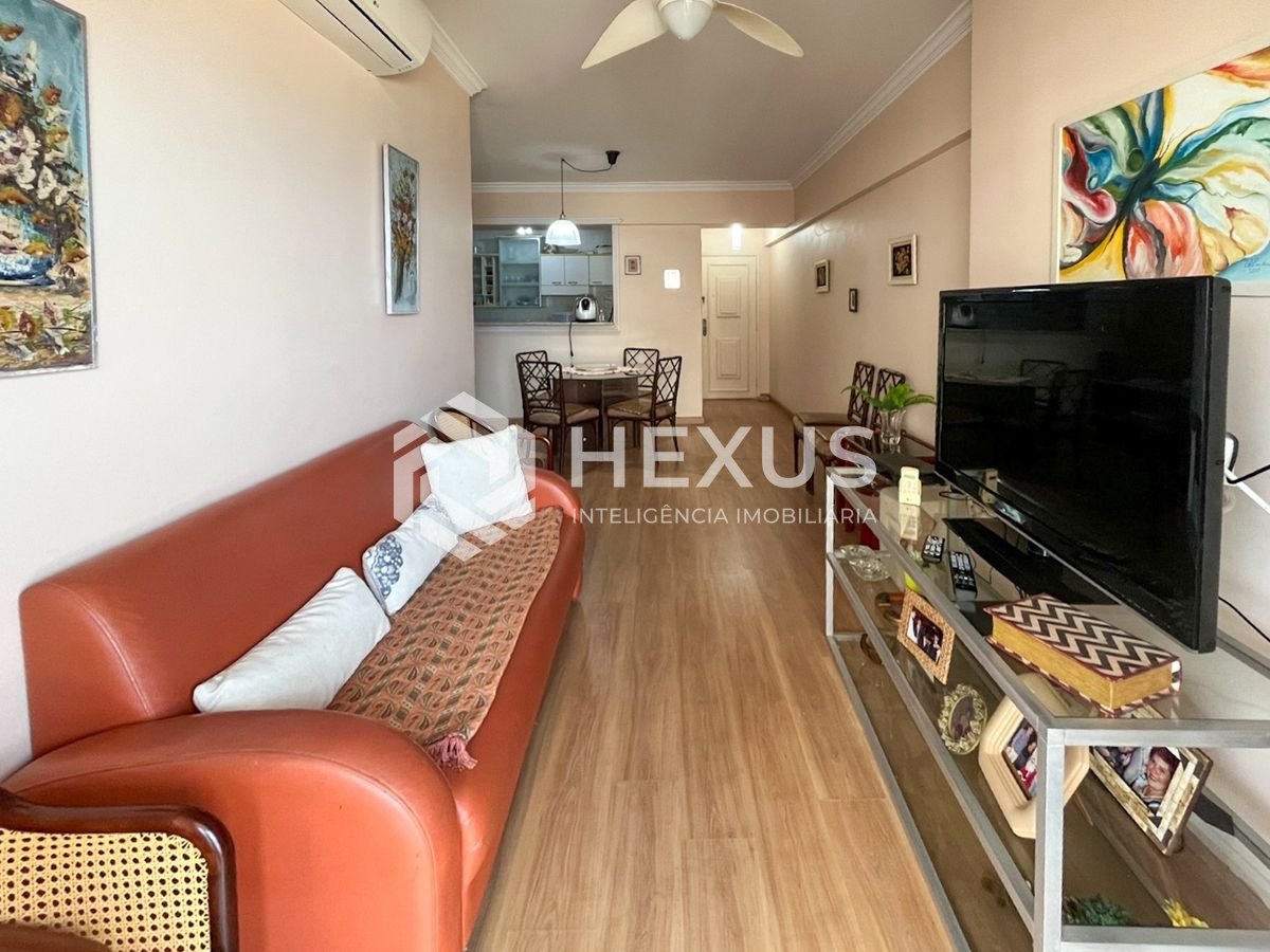 Foto 5 de Apartamento beira mar com varanda, vista mar e lazer na Praia da Enseada, Guaruja