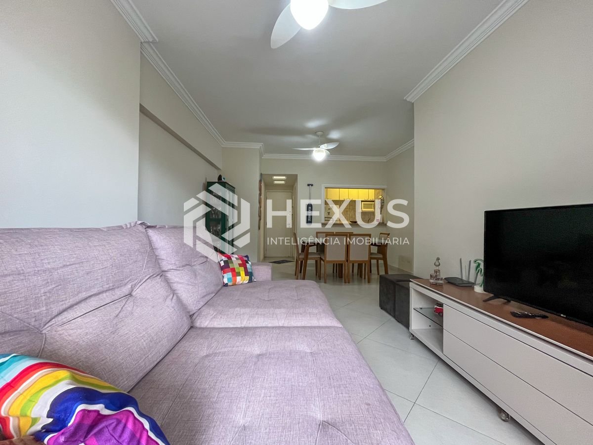 Foto 3 de Apartamento beira mar com varanda e lazer na Praia da Enseada, Guaruja