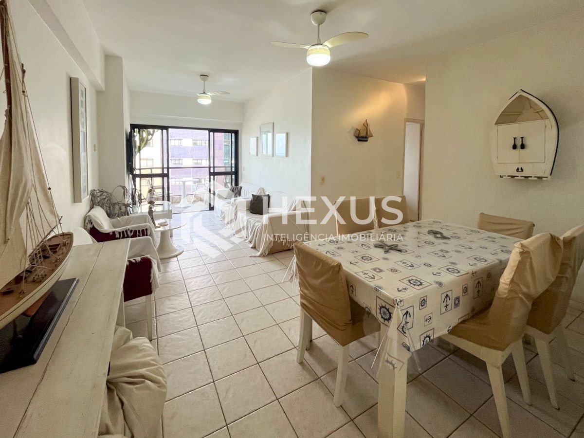 Foto 2 de Apartamento beira mar com varanda e lazer na Praia da Enseada, Guaruja