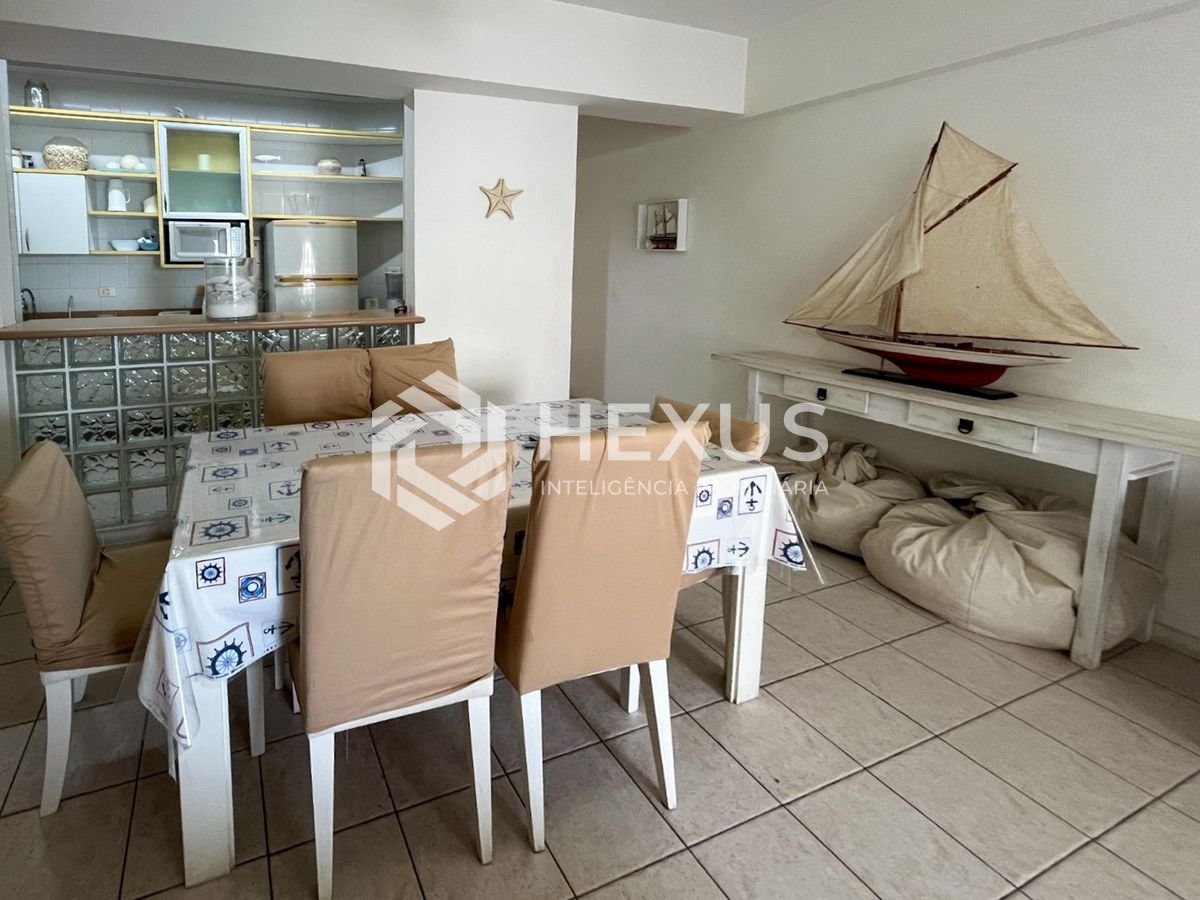 Foto 5 de Apartamento beira mar com varanda e lazer na Praia da Enseada, Guaruja