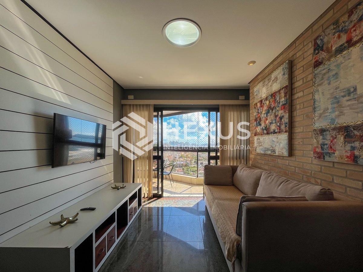 Foto 4 de Apartamento com varanda, vista mar e lazer de clube na beira mar da Praia da Enseada, Guaruja