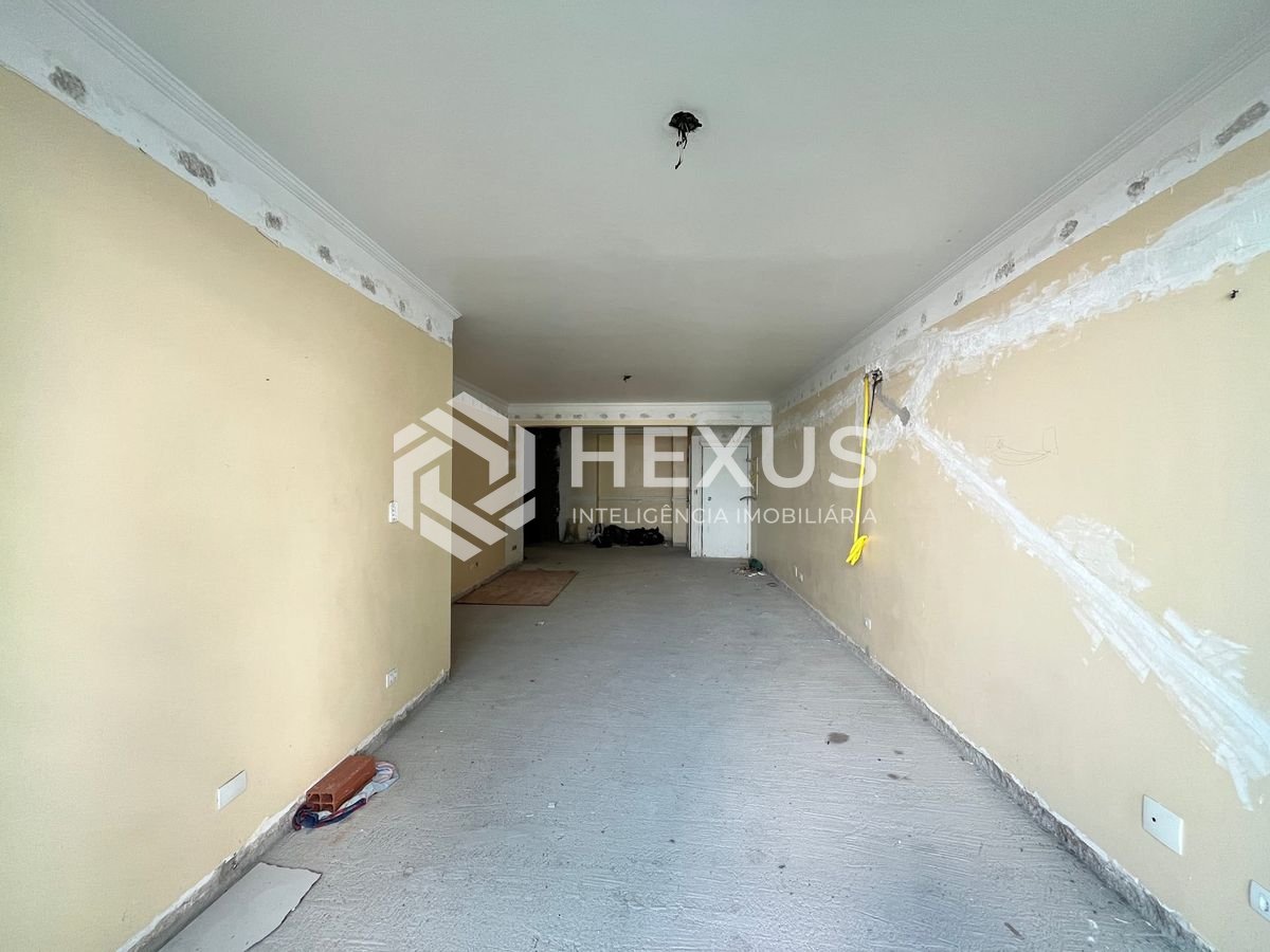 Foto 4 de Apartamento com varanda e vista mar na beira mar da Praia das Pitangueiras, Guaruja