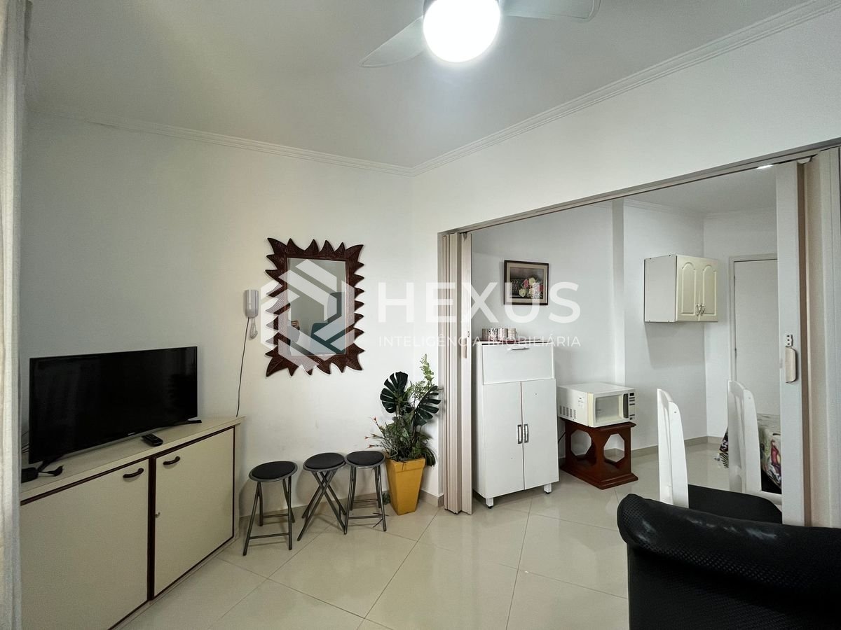 Foto 3 de Apartamento com vista mar e lazer a uma quadra da Praia das Pitangueiras, Guaruja