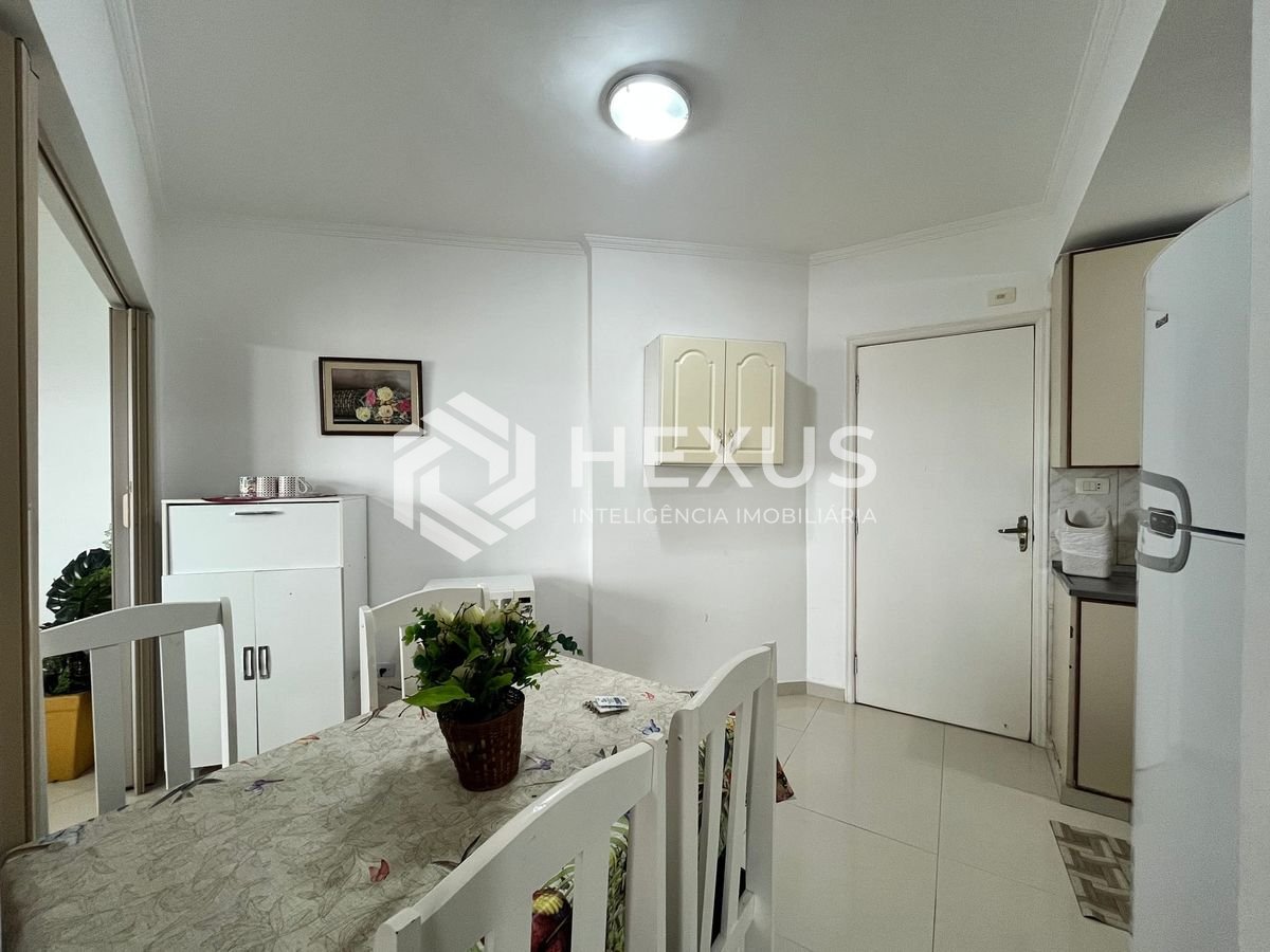 Foto 5 de Apartamento com vista mar e lazer a uma quadra da Praia das Pitangueiras, Guaruja