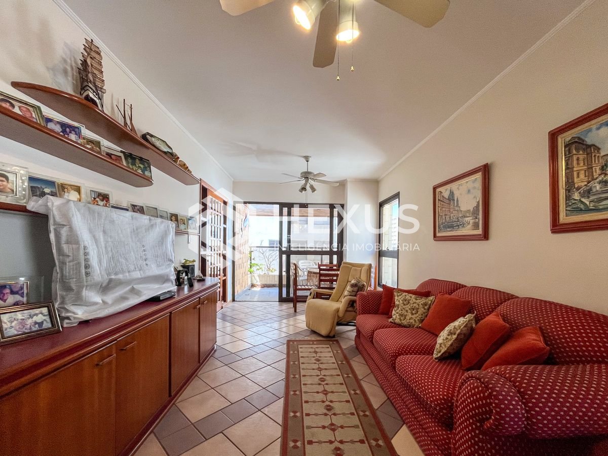 Foto 3 de Apartamento com varanda nas Pitangueiras, Guarujá