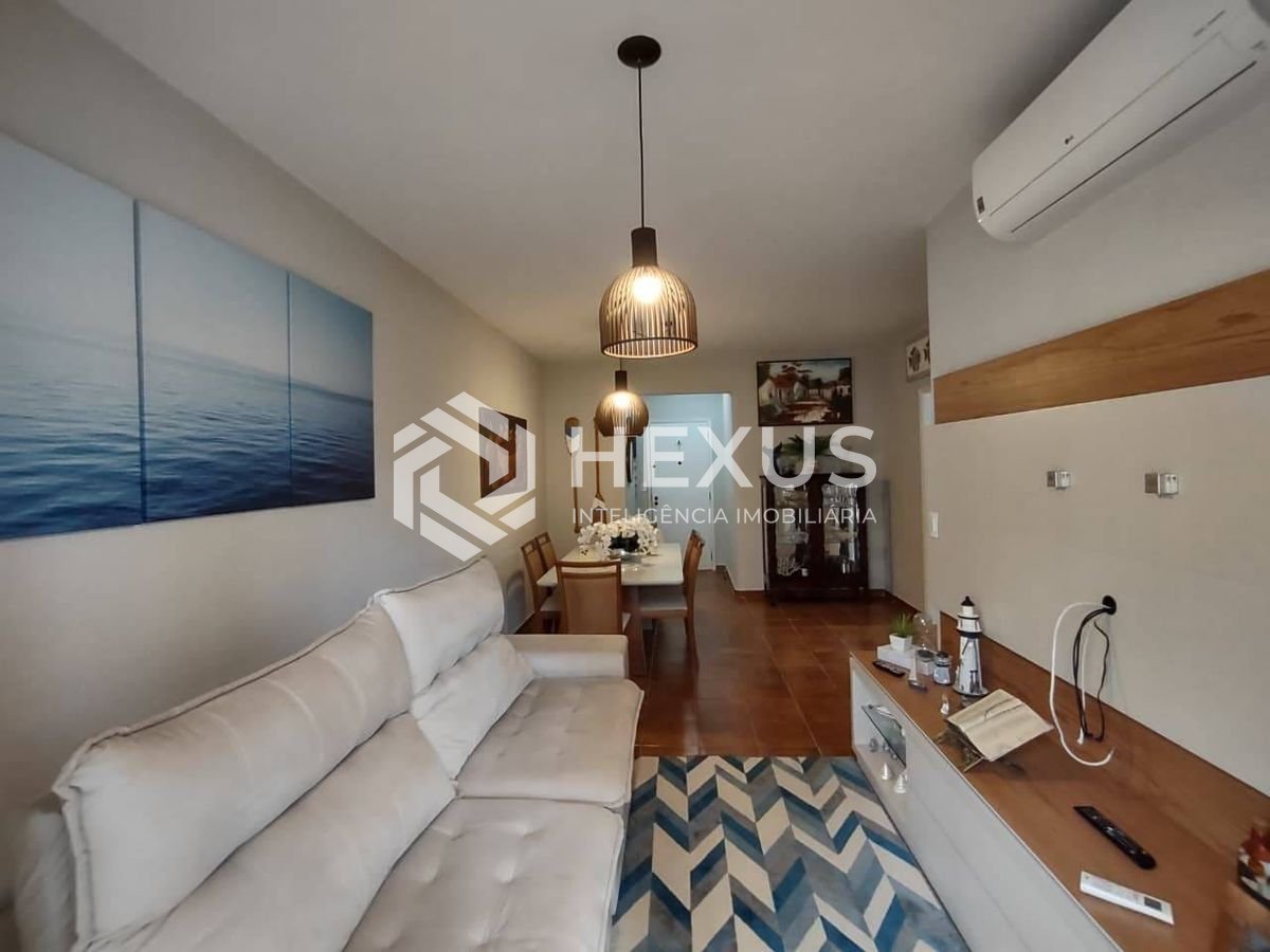Foto 3 de Apartamento com varanda na Praia da Enseada, Guaruja