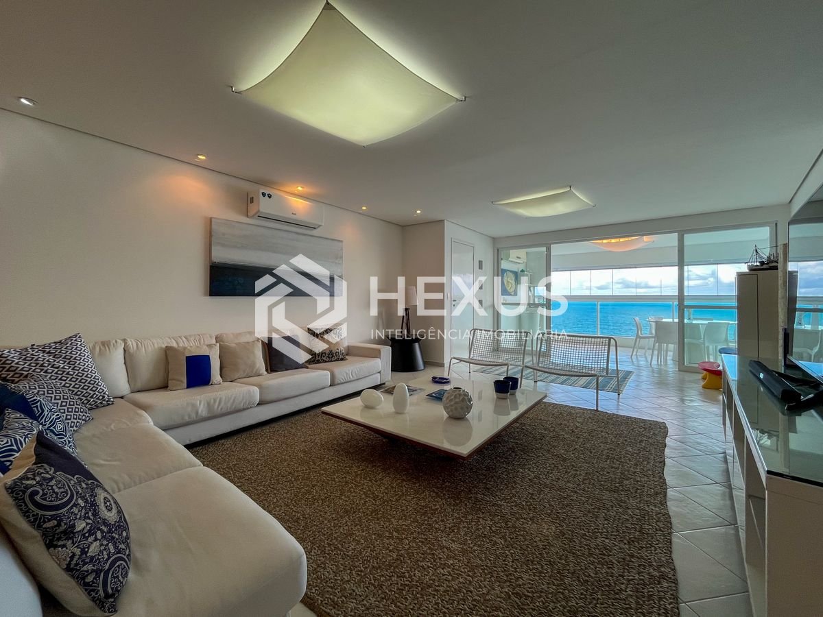 Foto 4 de Apartamento frente mar com varanda gourmet e lazer na Praia das Pitangueiras, Guaruja