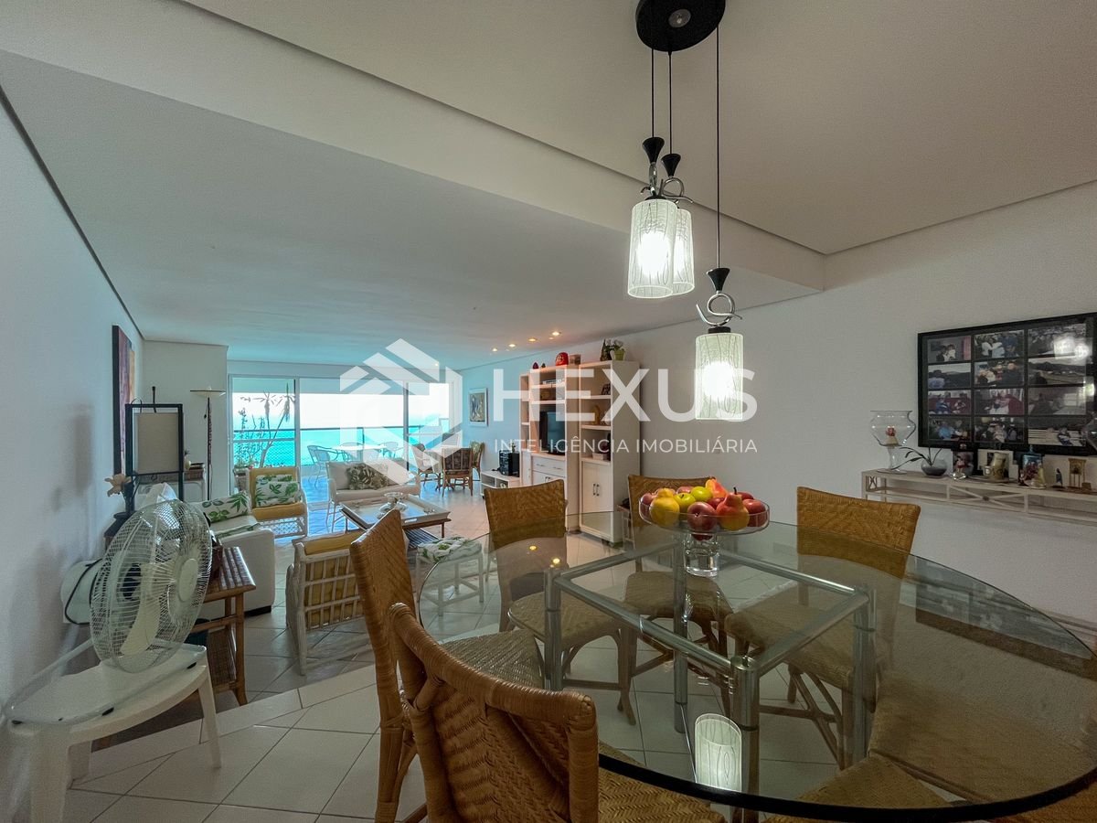 Foto 3 de Apartamento frente mar varanda gourmet e lazer na Praia das Pitangueiras, Guaruja