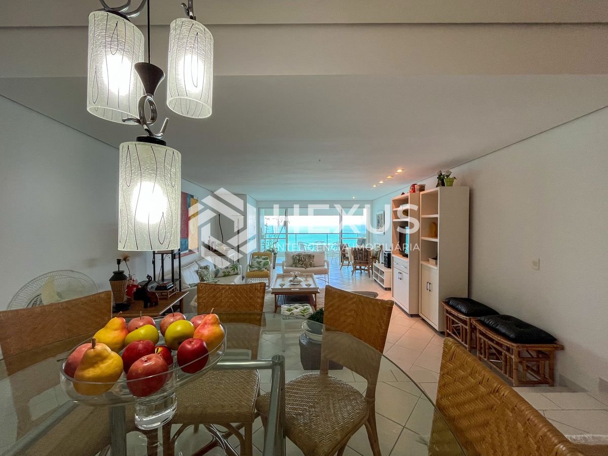Foto 4 de Apartamento frente mar varanda gourmet e lazer na Praia das Pitangueiras, Guaruja