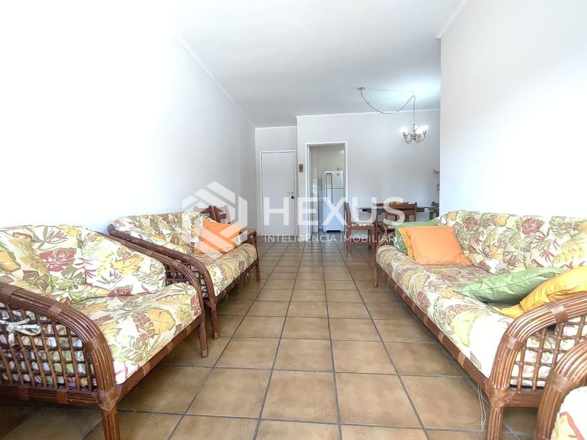 Foto 2 de Apartamento com varanda na Praia da Enseada, Guaruja