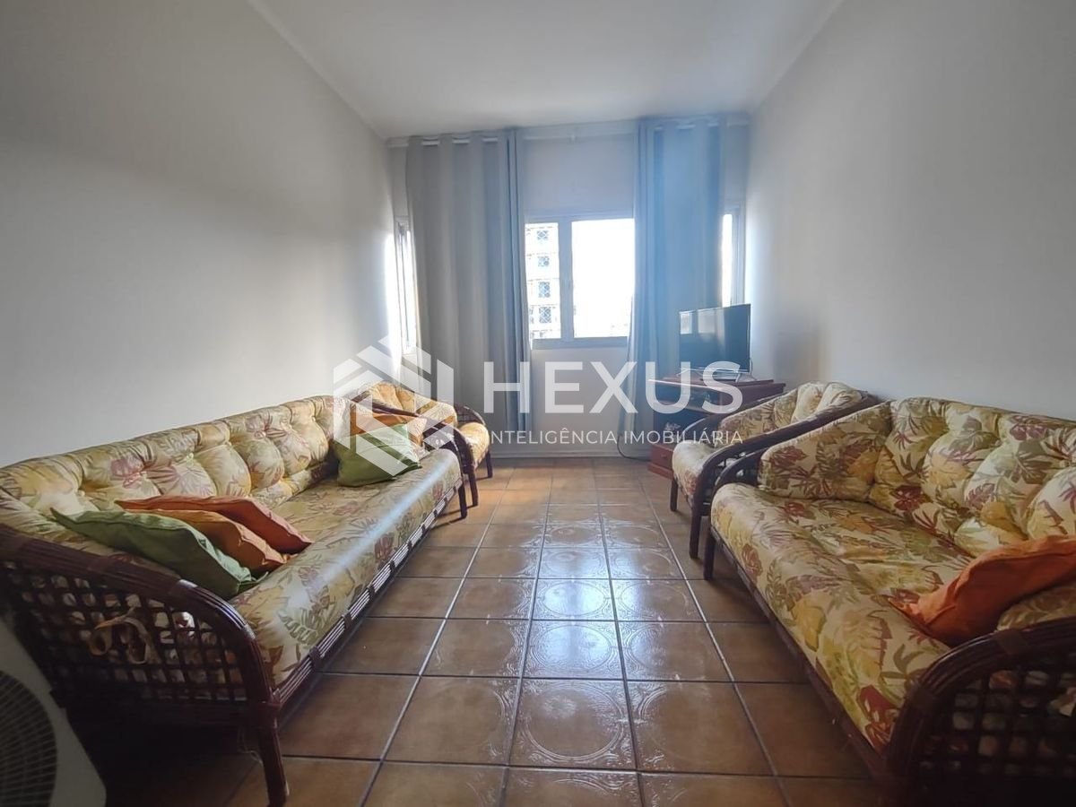 Foto 3 de Apartamento com varanda na Praia da Enseada, Guaruja
