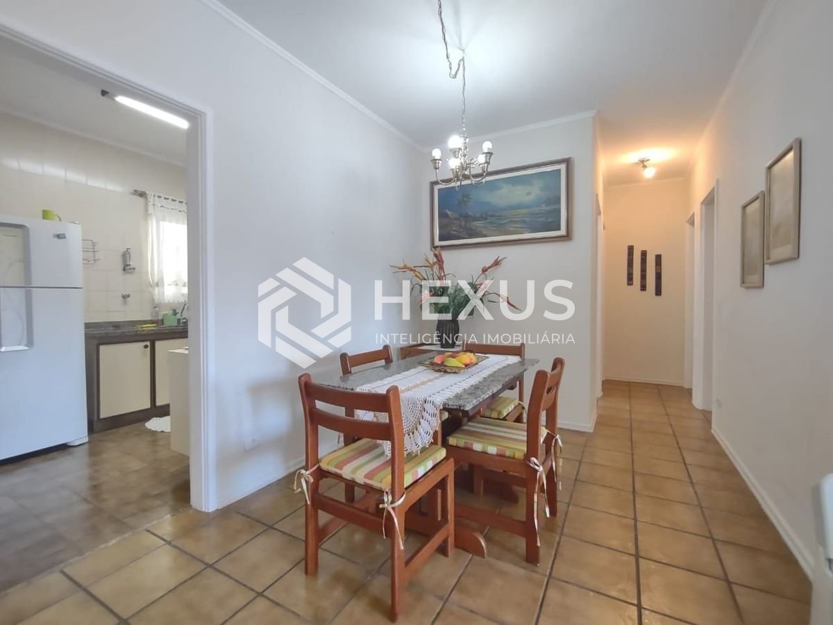 Foto 4 de Apartamento com varanda na Praia da Enseada, Guaruja