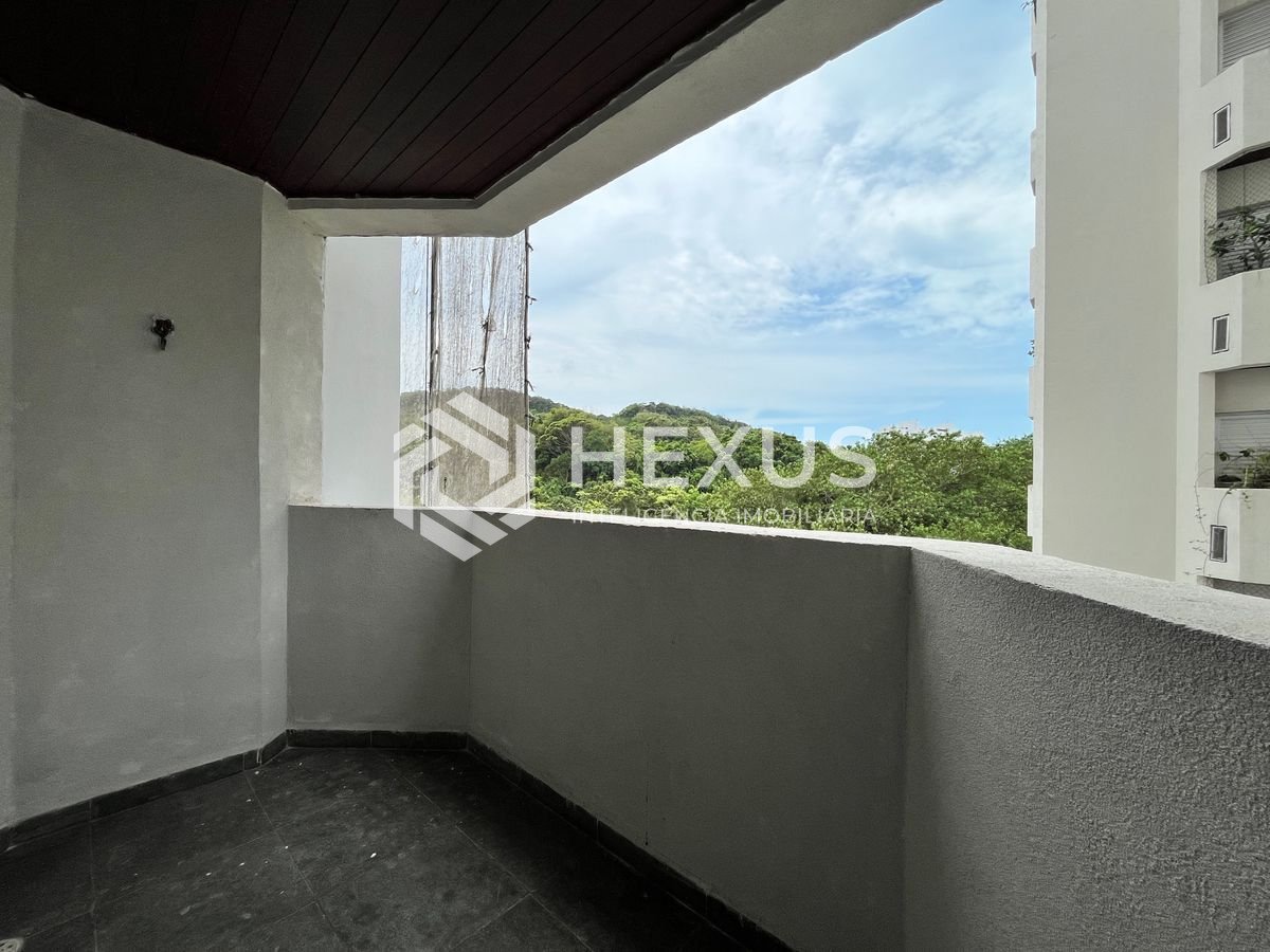 Foto 3 de Apartamento com varanda e lazer a duas quadras da Praia das Asturias, Guaruja