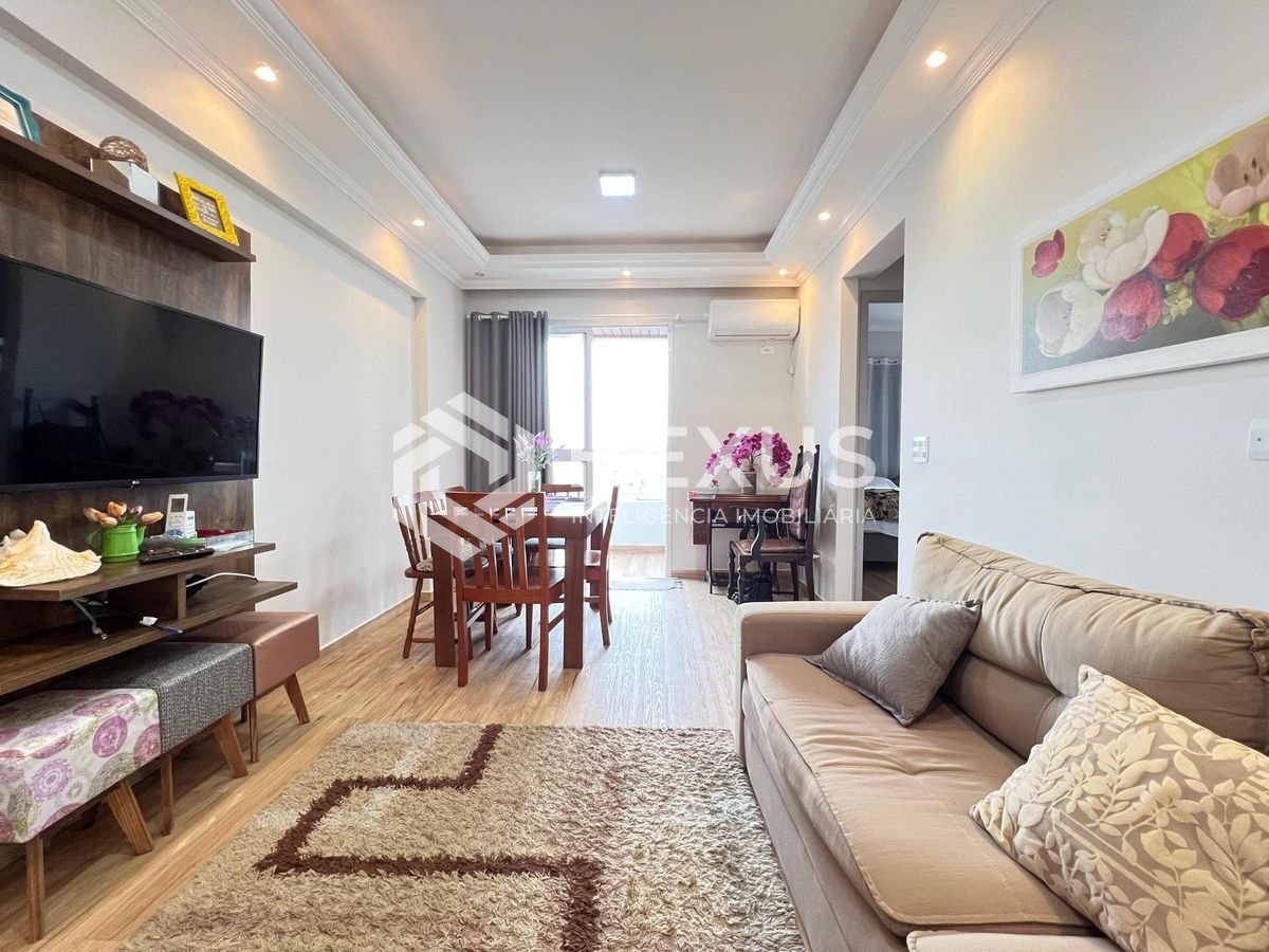 Foto 2 de Apartamento com varanda e lazer na Praia da Enseada, Guaruja