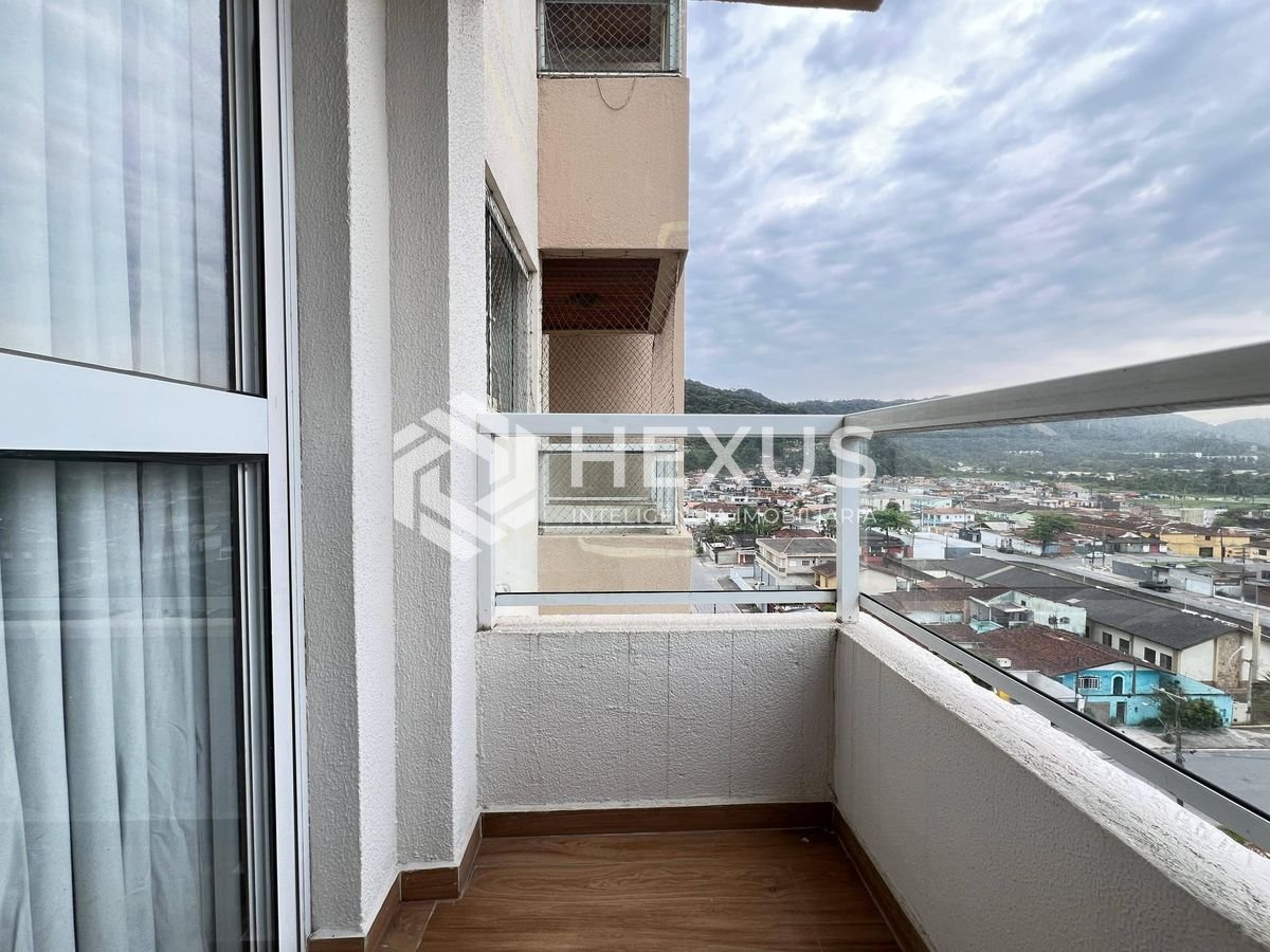 Foto 3 de Apartamento com varanda e lazer na Praia da Enseada, Guaruja