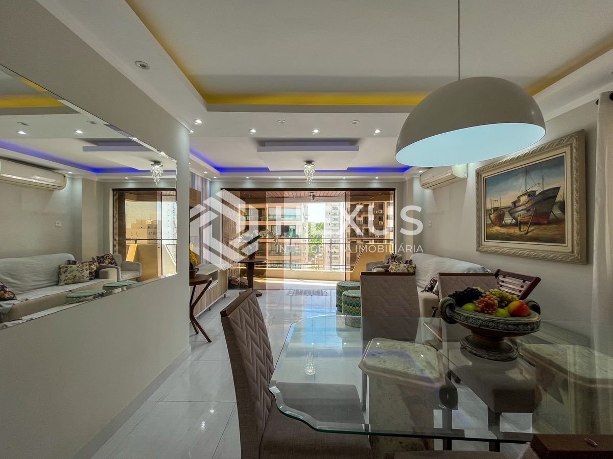Foto 3 de Apartamento reformado com varanda vista mar a uma quadra da Praia das Asturias, Guaruja