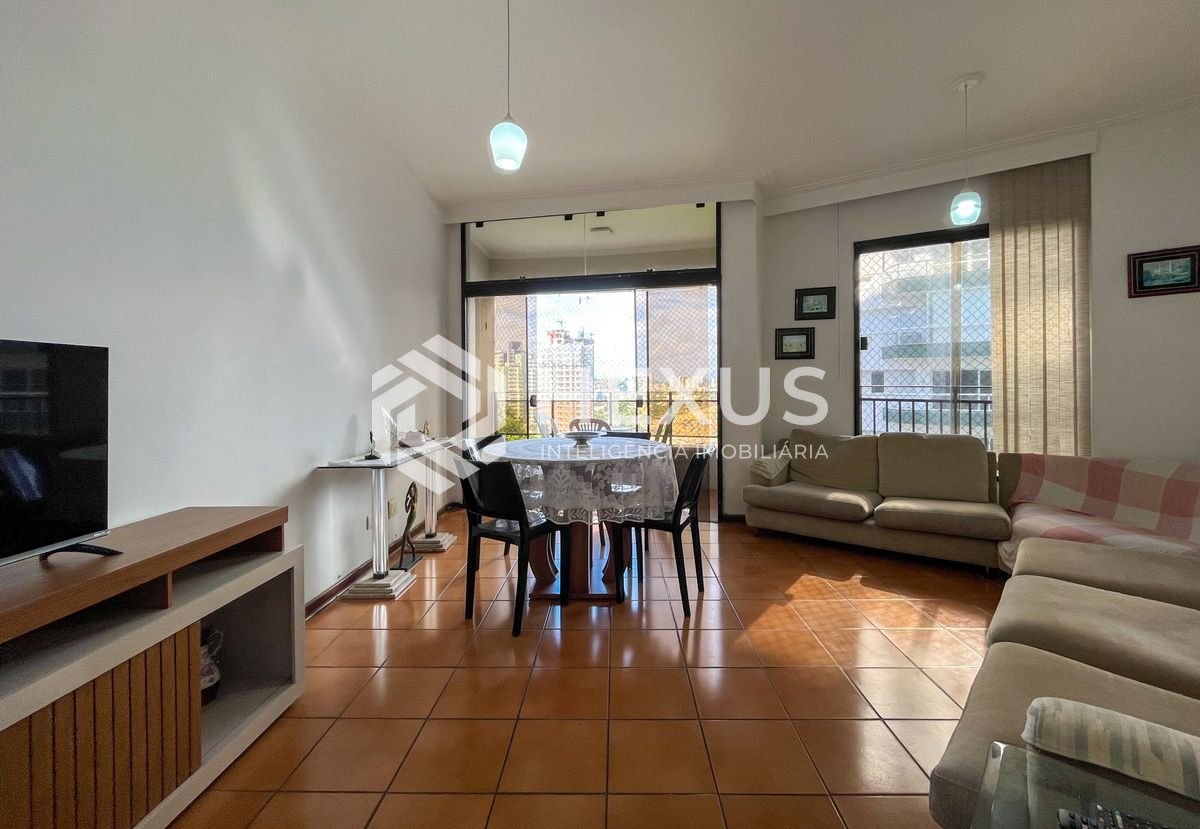 Foto 4 de Apartamento  com varanda vista mar na beira mar da Praia das Pitangueiras, Guaruja