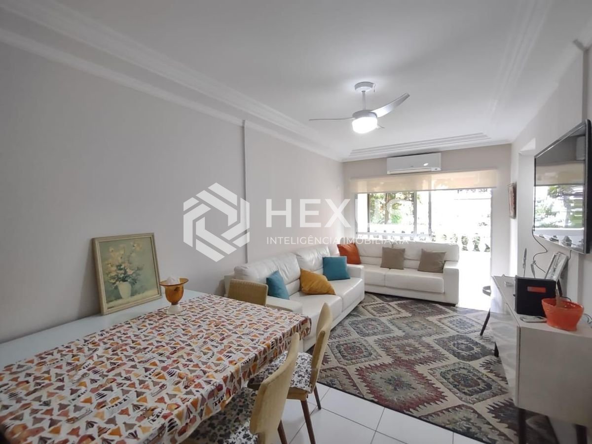 Foto 2 de Apartamento mobiliado com varanda na Praia da Enseada, Guaruja