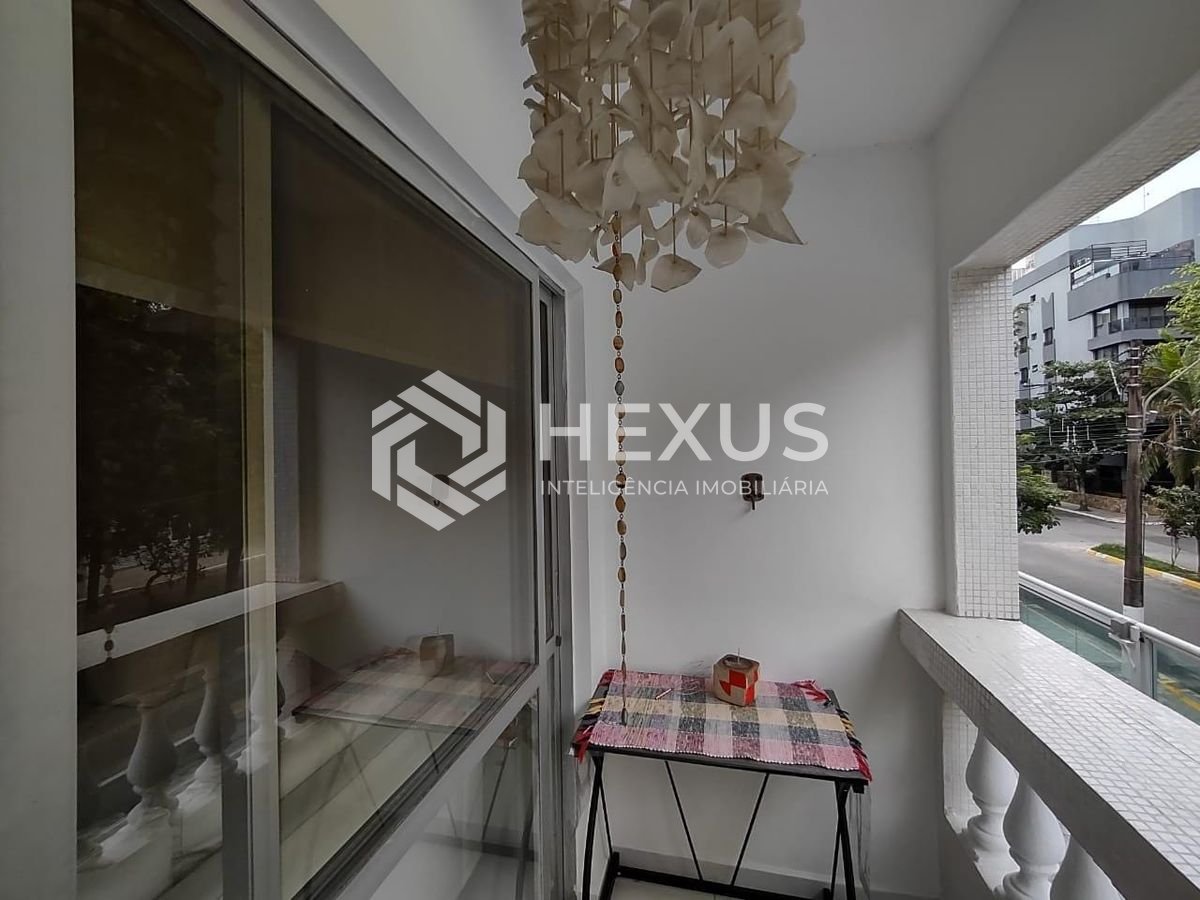 Foto 4 de Apartamento mobiliado com varanda na Praia da Enseada, Guaruja