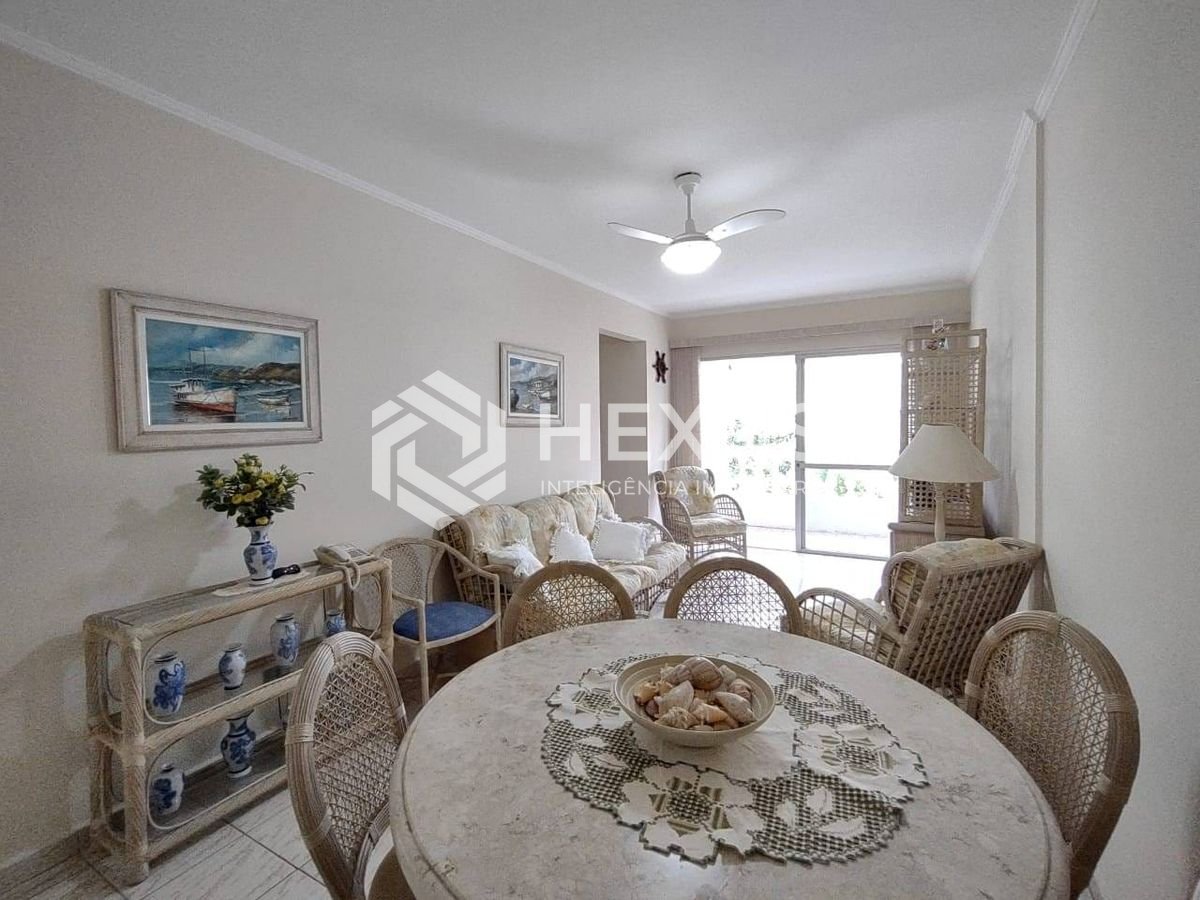 Foto 3 de Apartamento com varanda na Praia da Enseada, Guaruja