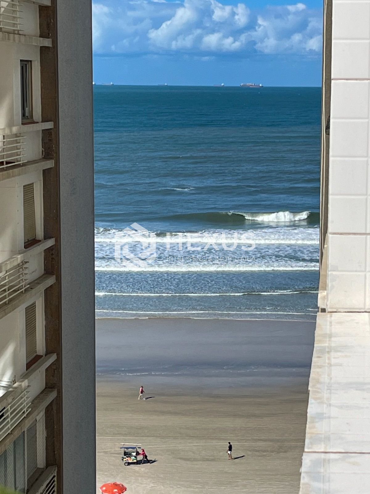 Apartamento em Pitangueiras — foto 1