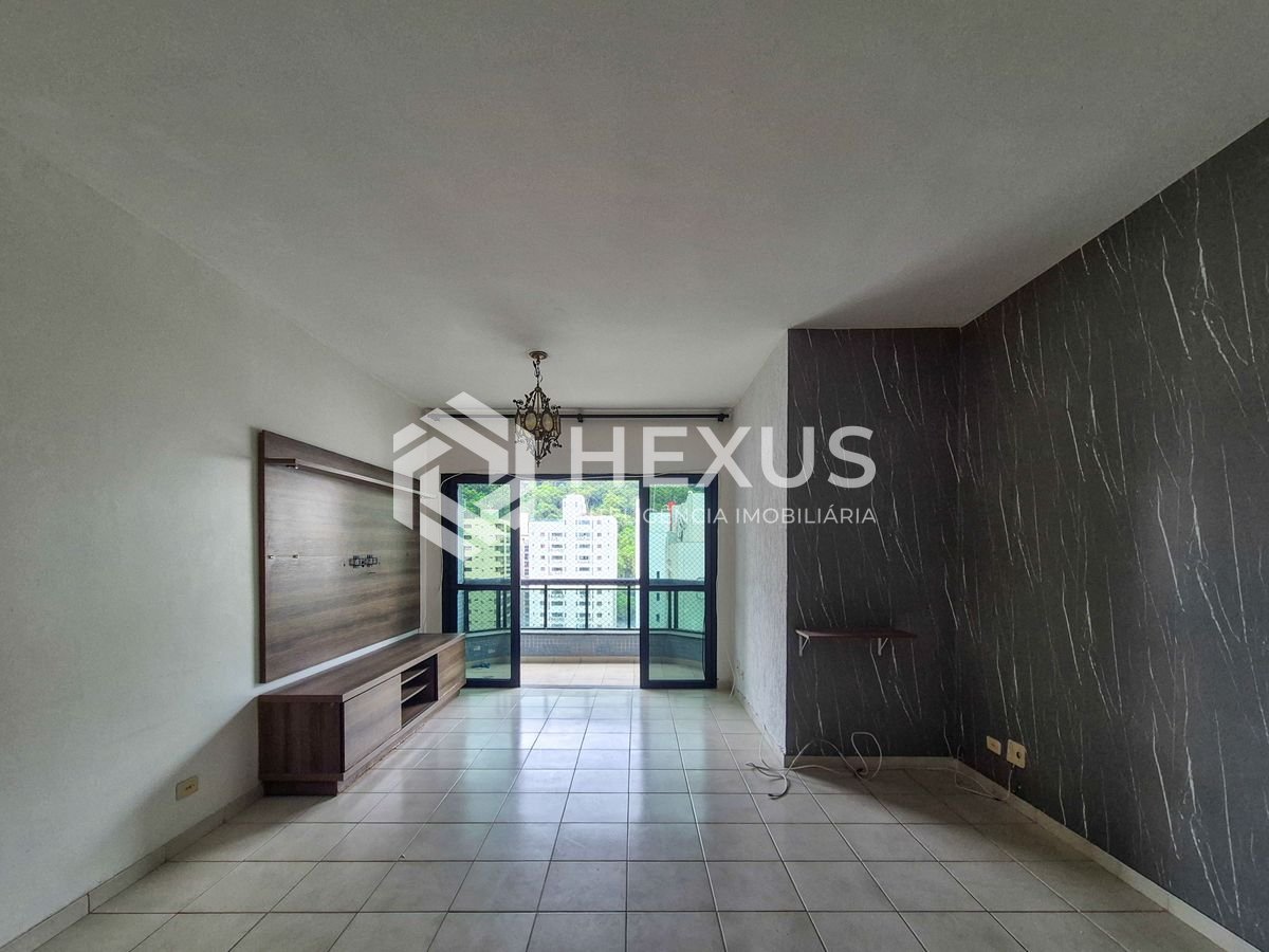 Foto 2 de Apartamento com varanda e lazer na Praia das Pitangueiras, Guaruja