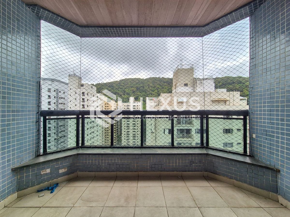 Foto 3 de Apartamento com varanda e lazer na Praia das Pitangueiras, Guaruja