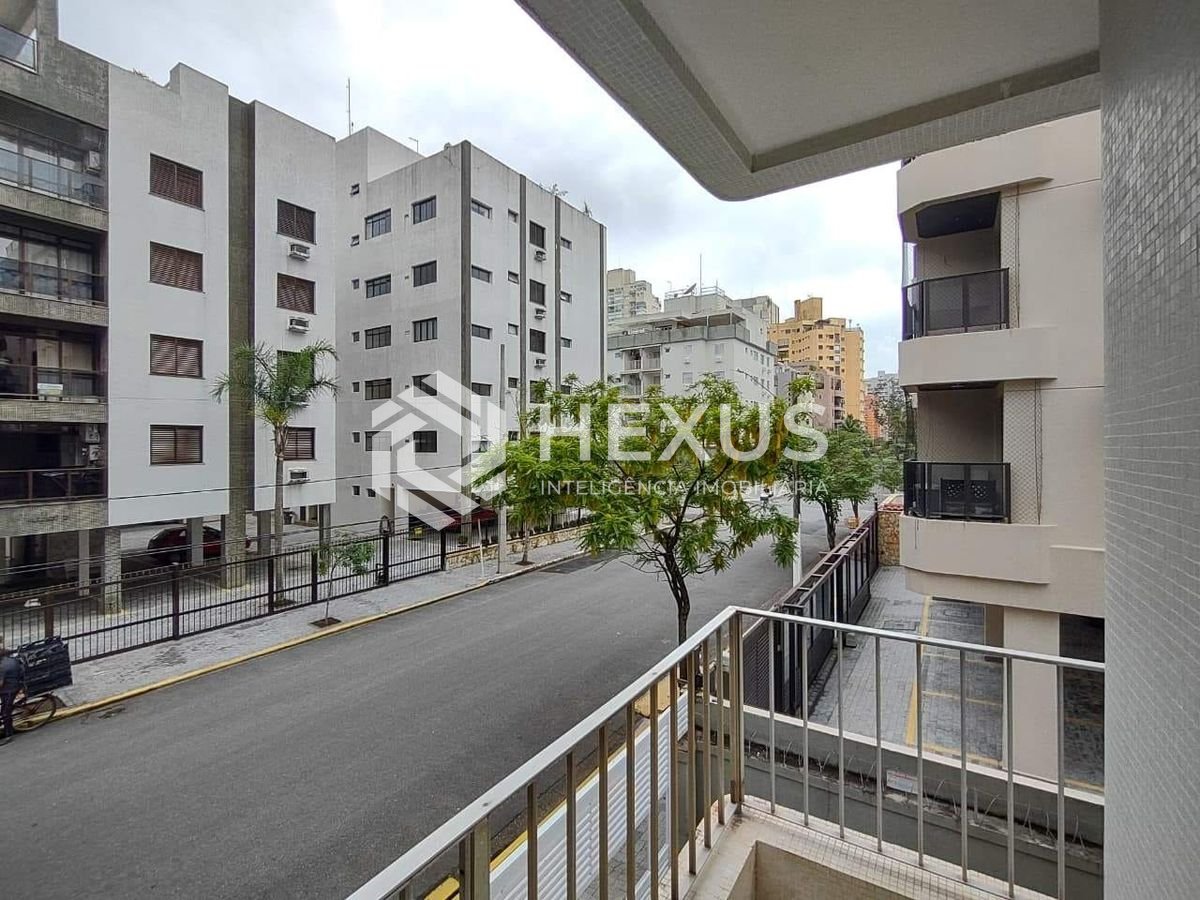 Foto 2 de Apartamento com varanda na Praia da Enseada, Guaruja