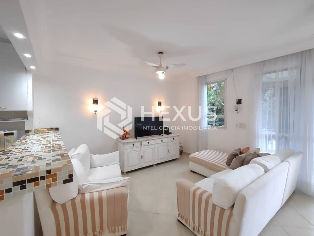 Foto 4 de Apartamento com varanda na Praia da Enseada, Guaruja