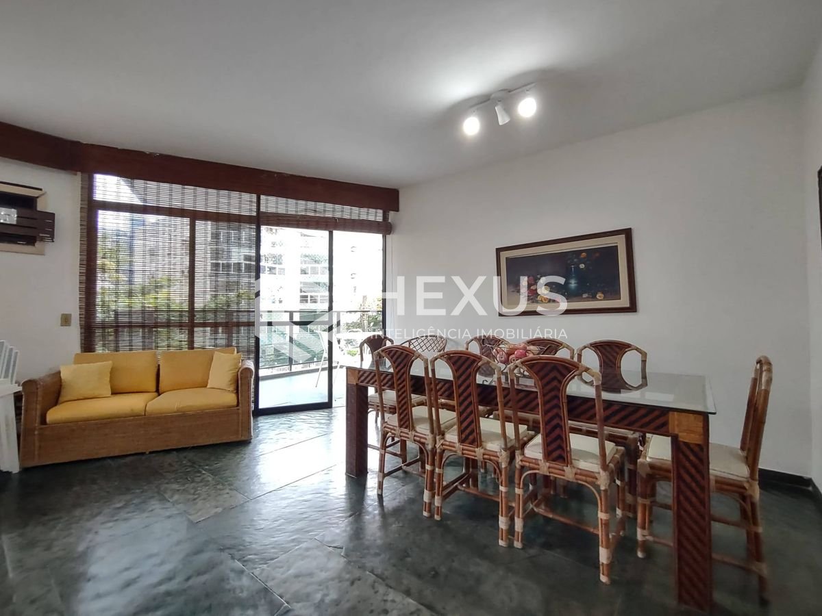 Foto 4 de Apartamento com varanda e lazer na região da Brunella da Praia da Enseada, Guarujá