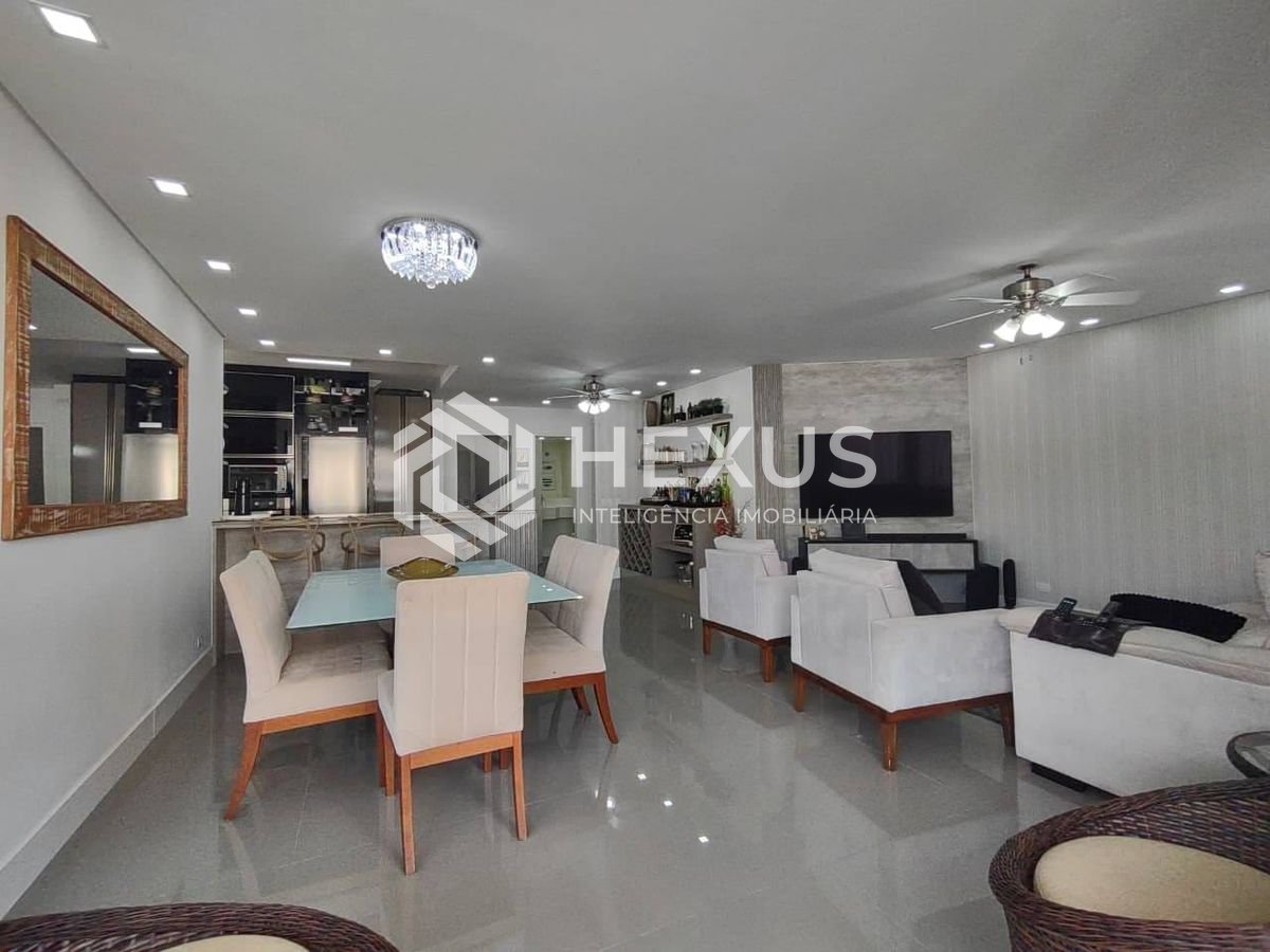 Foto 3 de Apartamento com varanda gourmet na Praia da Enseada, Guaruja