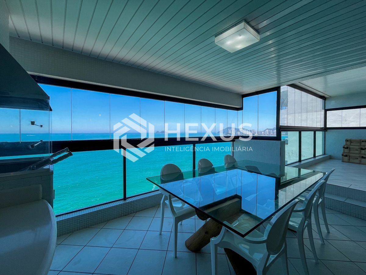Foto 2 de Apartamento frente mar com varanda gourmet e lazer na Praia das Pitangueiras, Guaruja