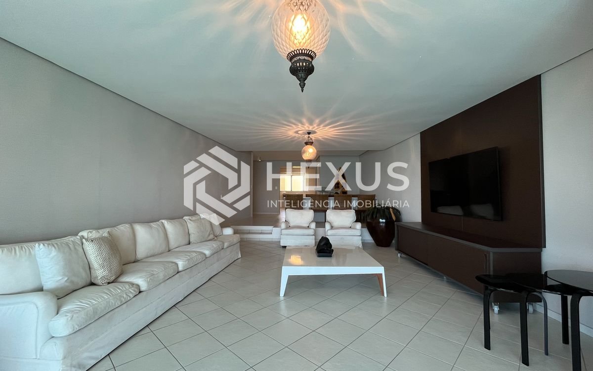 Foto 4 de Apartamento frente mar com varanda gourmet e lazer na Praia das Pitangueiras, Guaruja