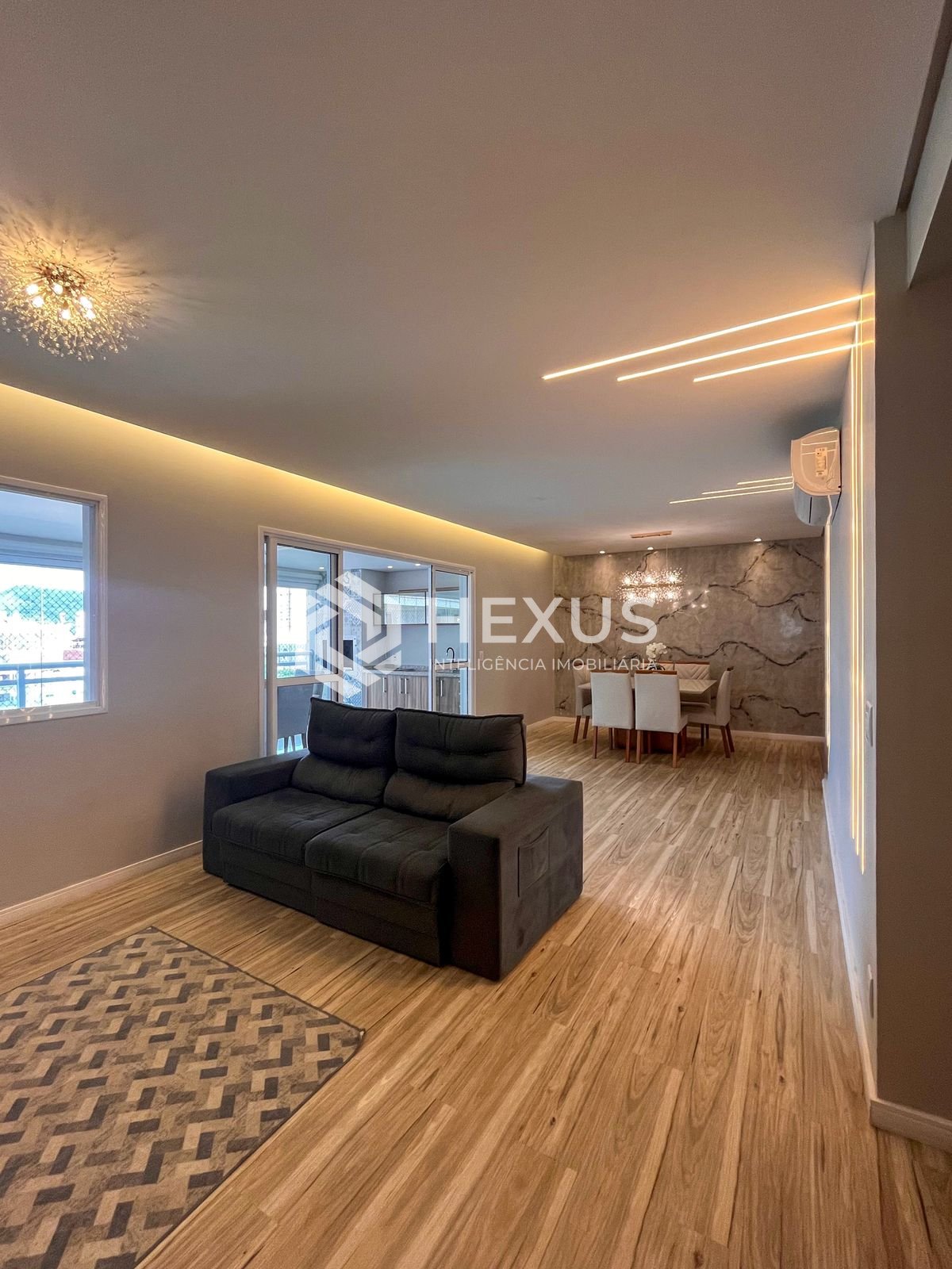 Foto 4 de Apartamento reformado com varanda gourmet e lazer em prédio novo a uma quadra da Praia das Asturias, Guaruja