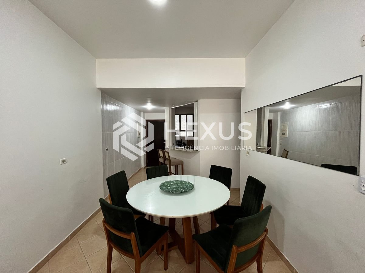 Foto 4 de Apartamento com varanda vista mar na beira mar da Praia das Pitangueiras, Guarujá