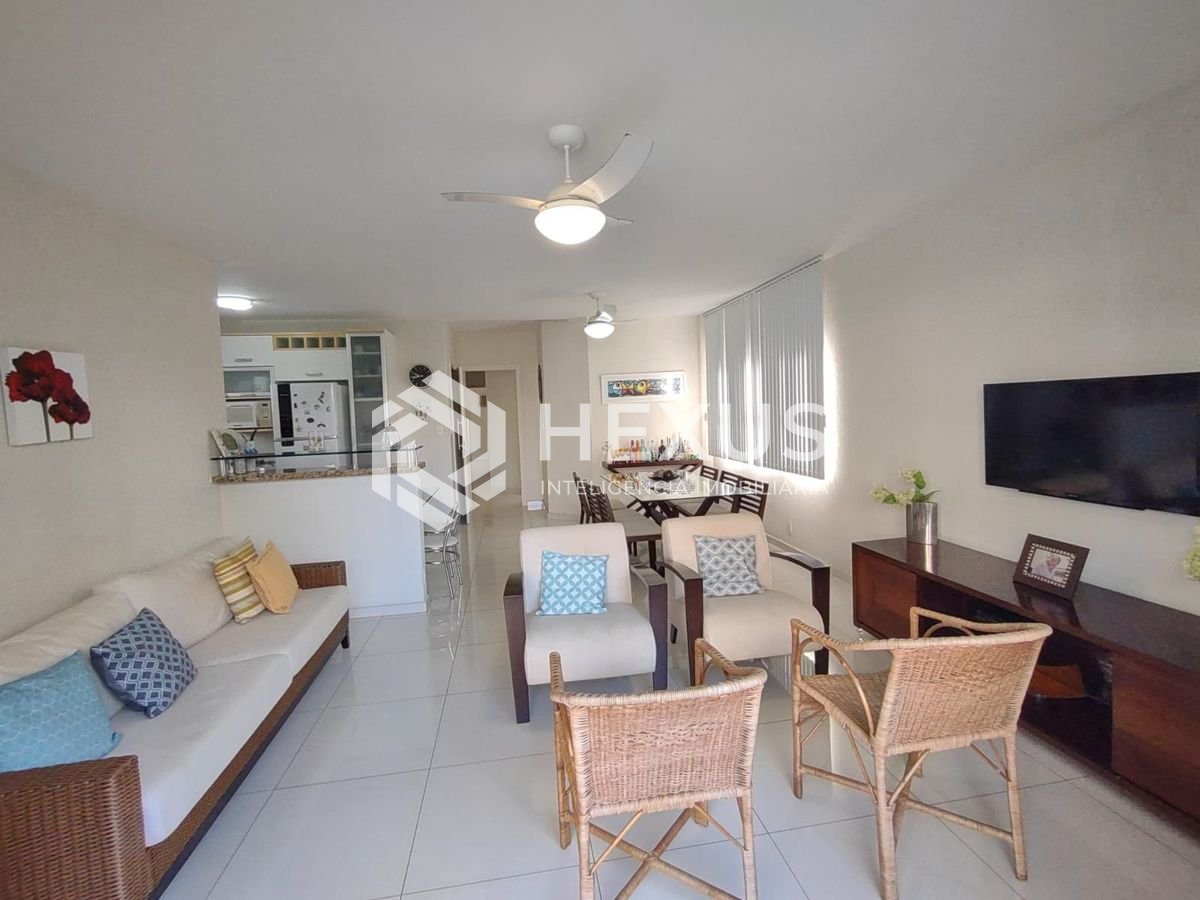 Foto 5 de Apartamento com varanda e lazer na Praia da Enseada, Guaruja