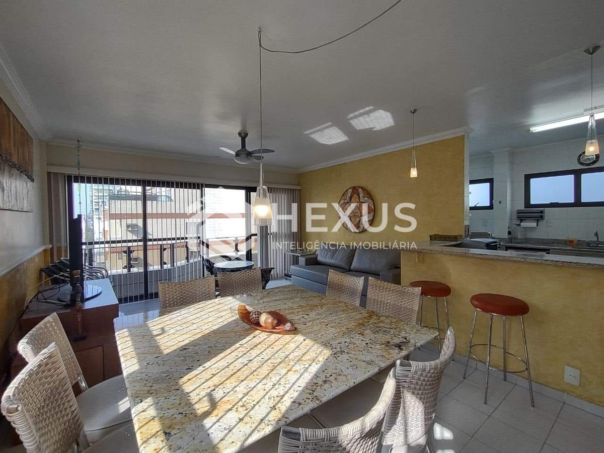 Foto 5 de Apartamento com varanda e lazer na Praia da Enseada, Guaruja
