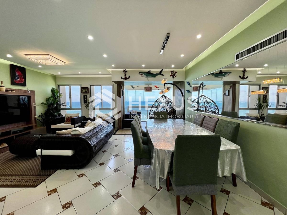 Foto 2 de Apartamento reformado frente mar com varanda gourmet na Praia das Pitangueiras, Guaruja