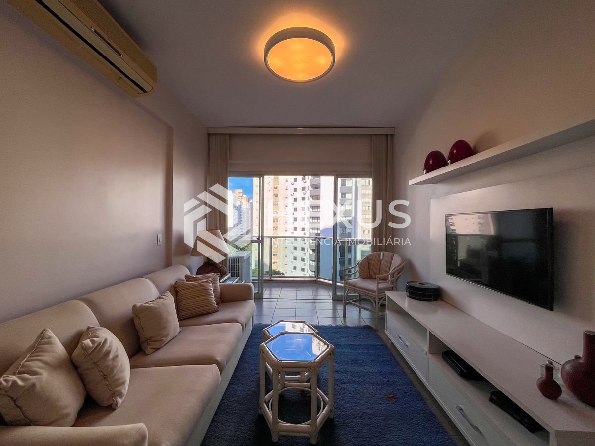 Foto 5 de Apartamento com varanda vista mar e lazer na Praia das Pitangueiras, Guaruja