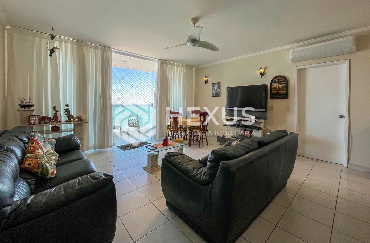 Foto 4 de Apartamento frente mar com varanda vista mar na Praia das Pitangueiras, Guaruja