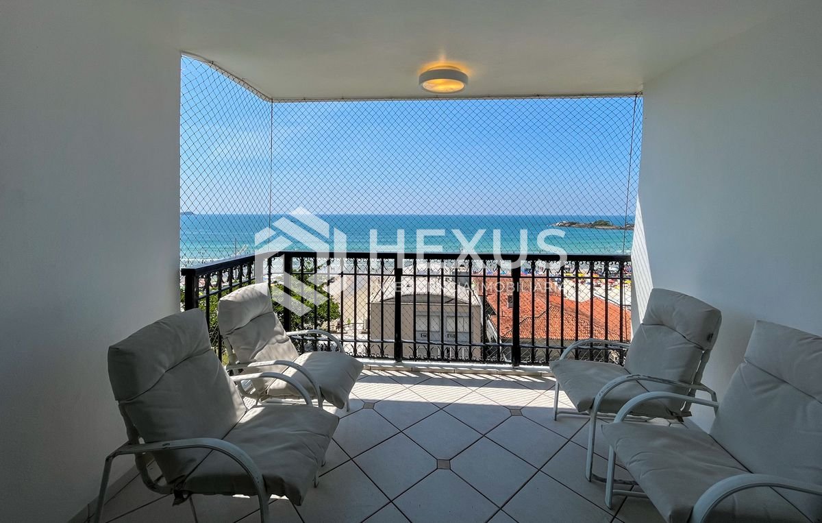 Foto 2 de Apartamento frente mar com varanda na Praia das Pitangueiras, Guaruja