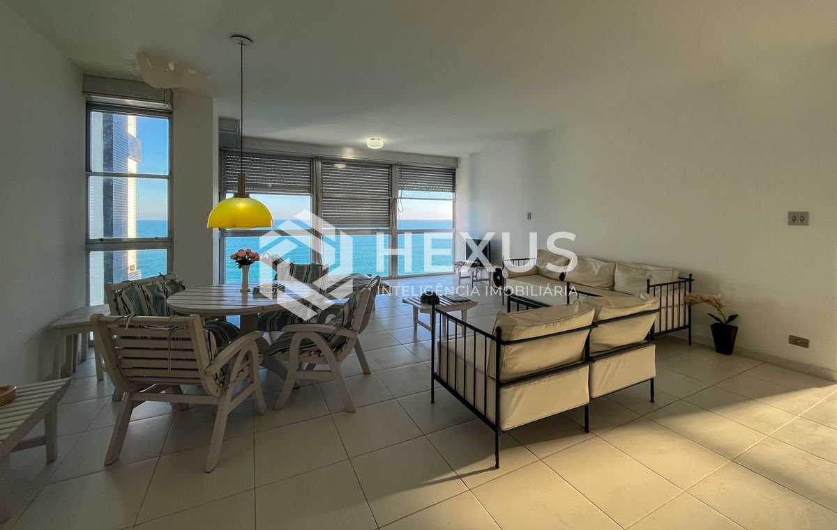 Foto 4 de Apartamento frente mar com vista oceânica na Praia das Pitangueiras, Guaruja